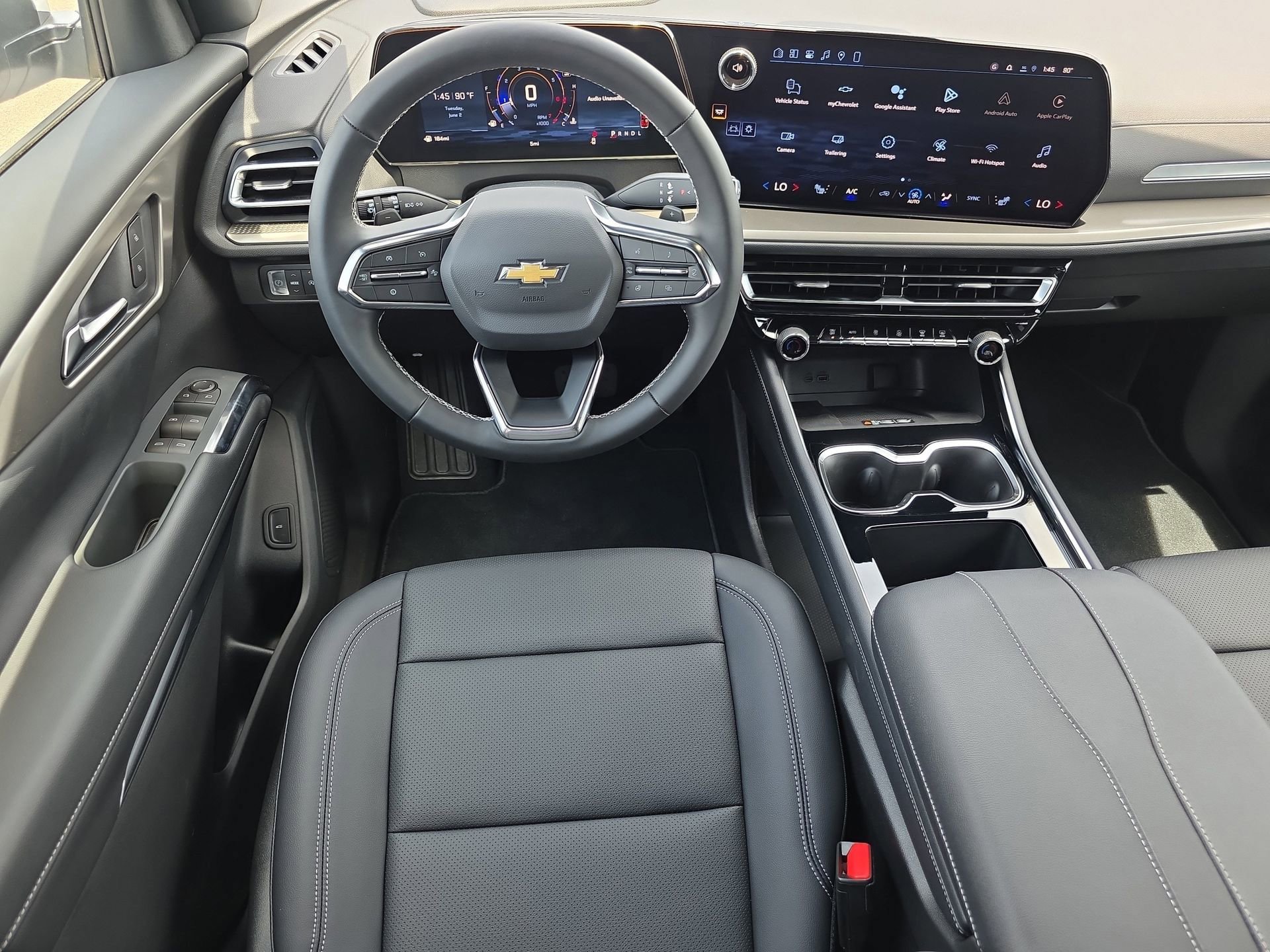New 2026 Chevrolet Traverse LT w/ Sun and Wheel Package FWD image 13