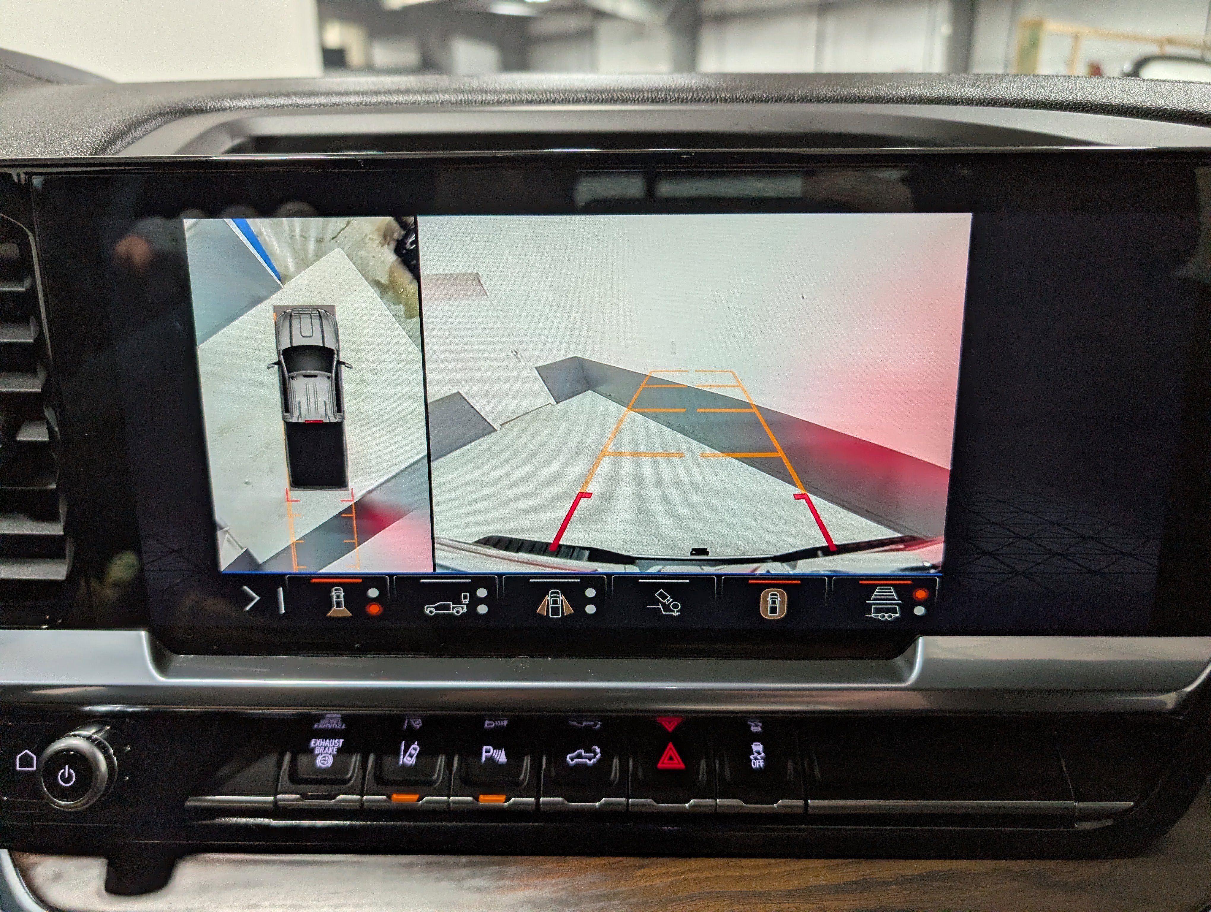 Used 2024 GMC Sierra 3500 SLT w/ SLT Convenience Package image 26