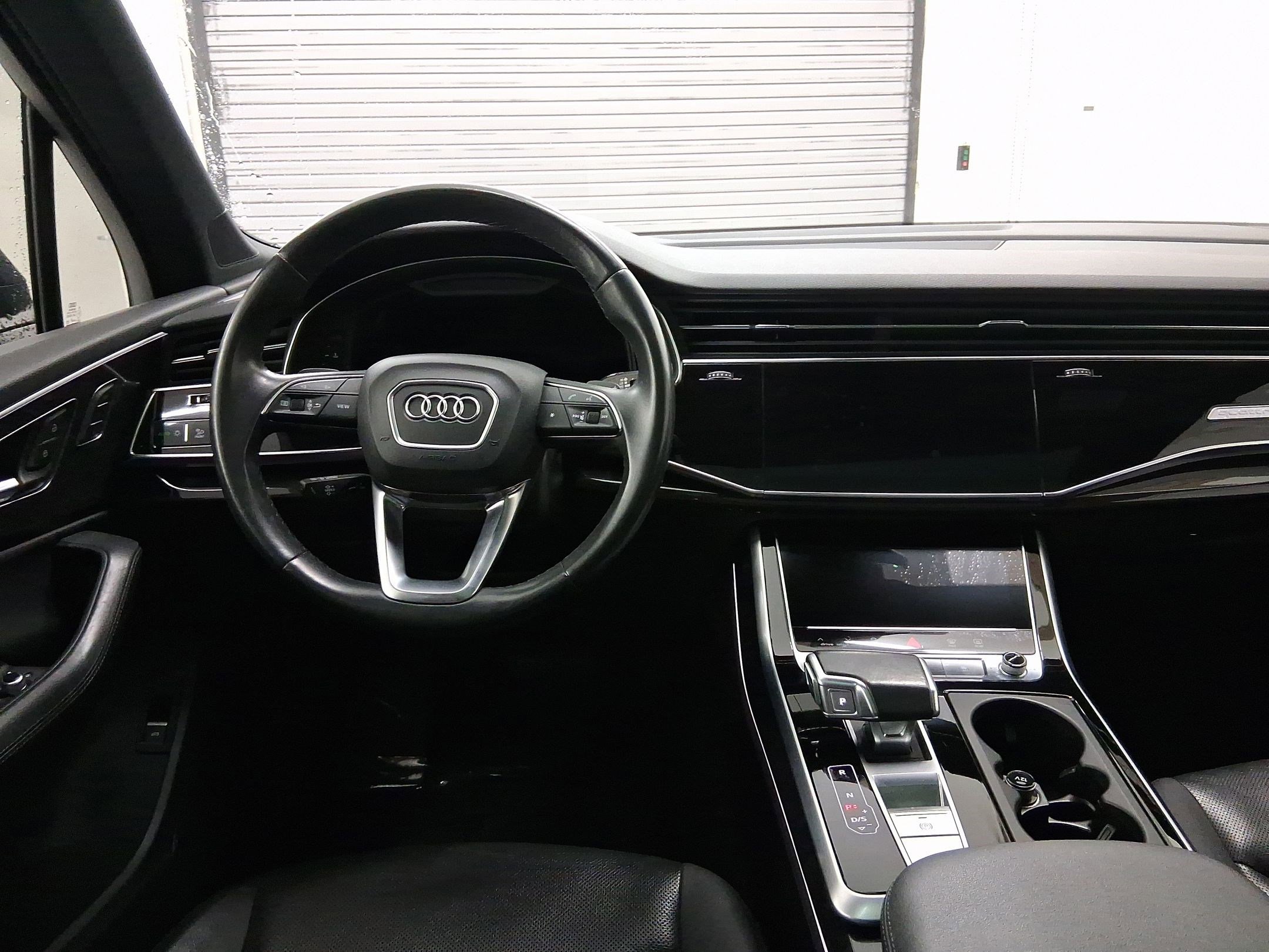 Used 2021 Audi Q7 3.0T Prestige w/ Prestige Package image 4