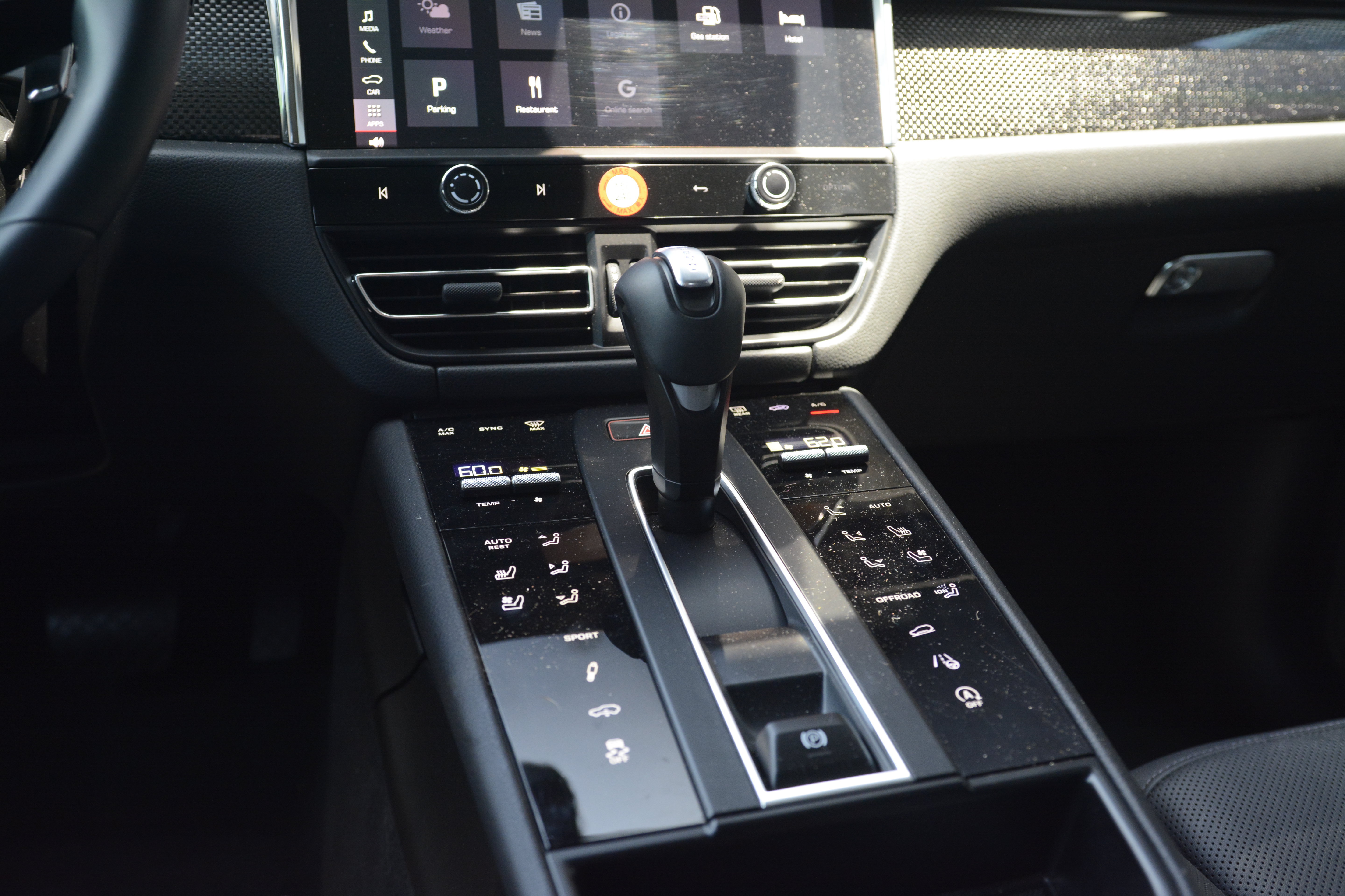 Certified 2026 Porsche Macan AWD/4WD image 25