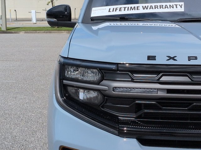Used 2025 Ford Expedition Tremor AWD/4WD image 11