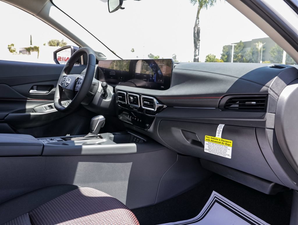 New 2026 Nissan Sentra SR w/ Floor Mat Package FWD image 19