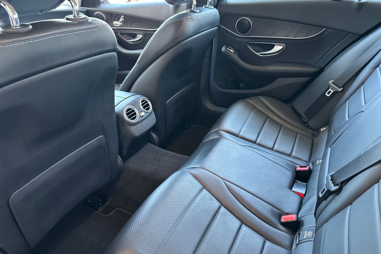 Used 2016 Mercedes-Benz C 300 Sedan image 11