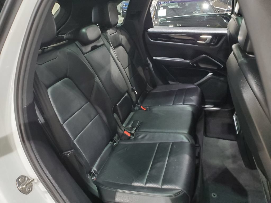 Used 2020 Porsche Cayenne AWD/4WD image 20