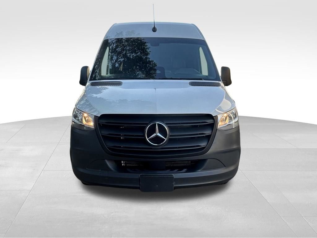 Used 2025 Mercedes-Benz Sprinter 2500 image 8