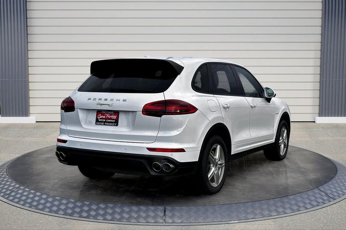Used 2015 Porsche Cayenne S w/ Premium Plus Package image 7