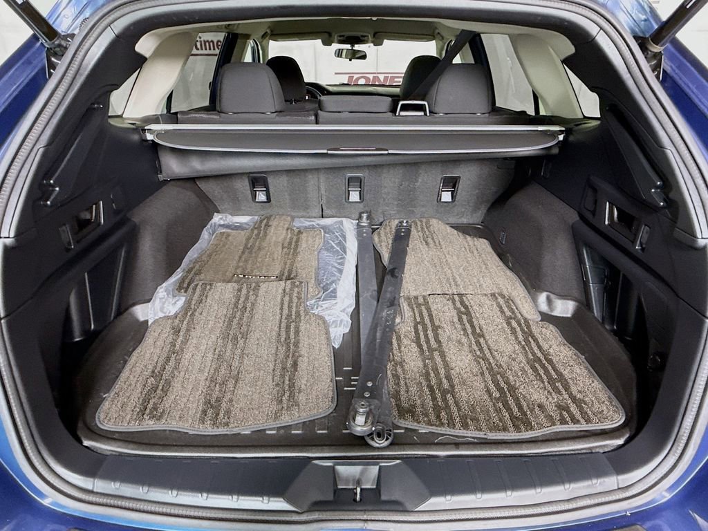 Used 2020 Subaru Outback Premium image 27