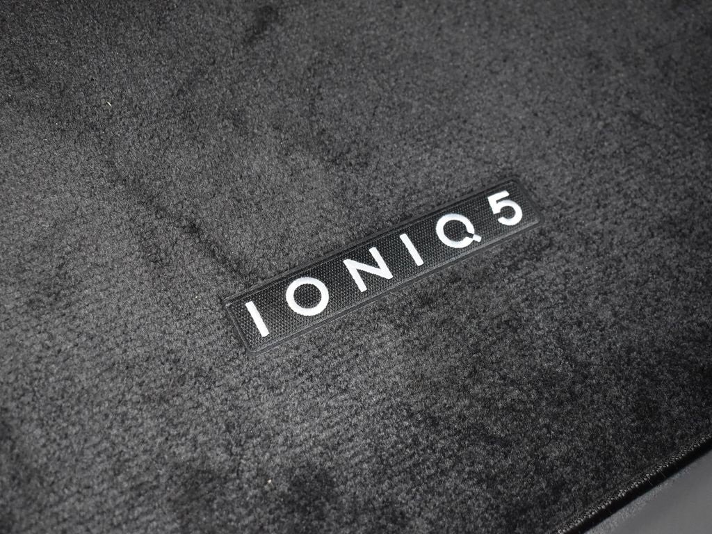 New 2025 Hyundai Ioniq 5 SEL image 12