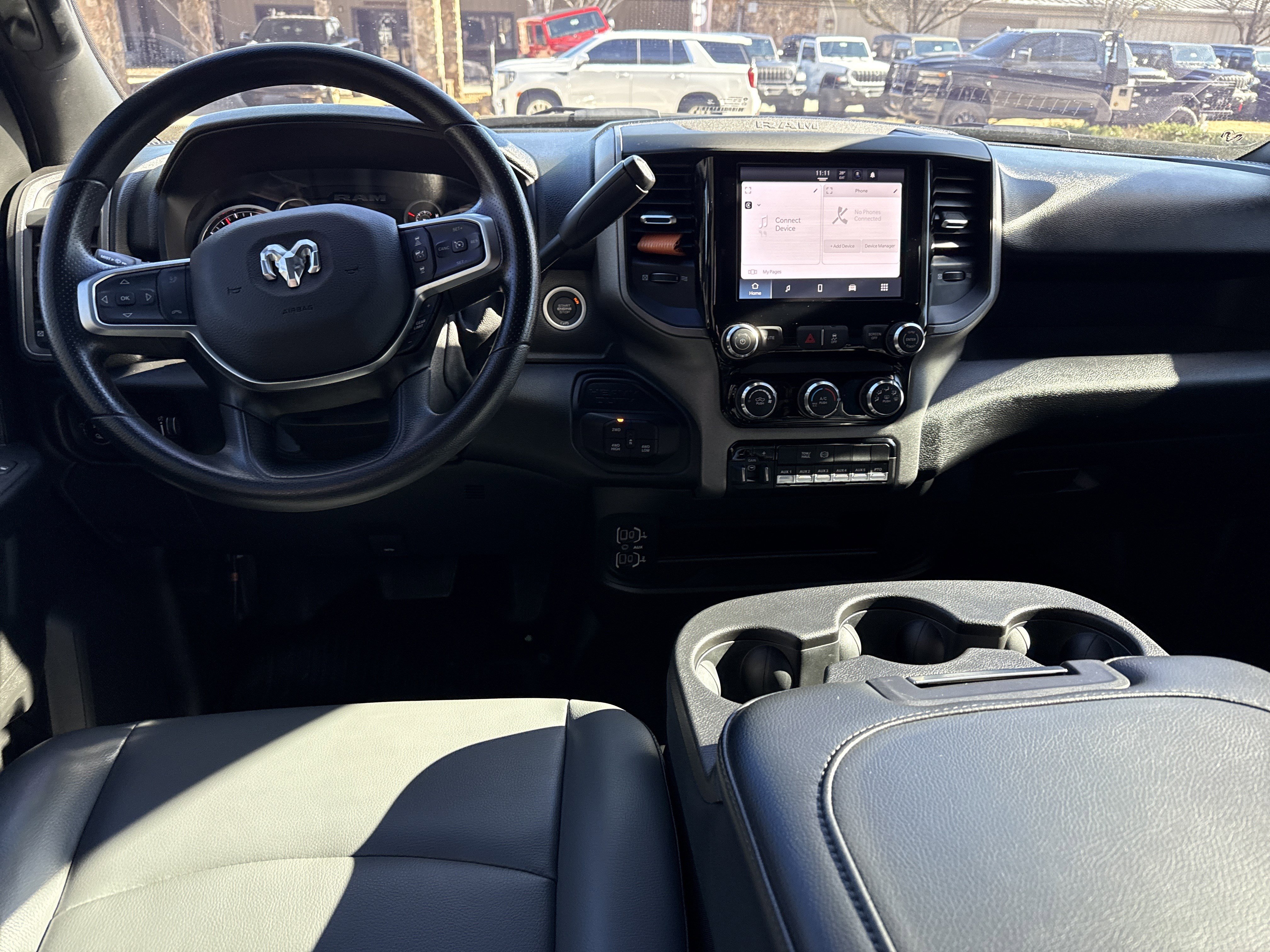 Used 2025 RAM 3500 Tradesman w/ Chrome Appearance Group image 24