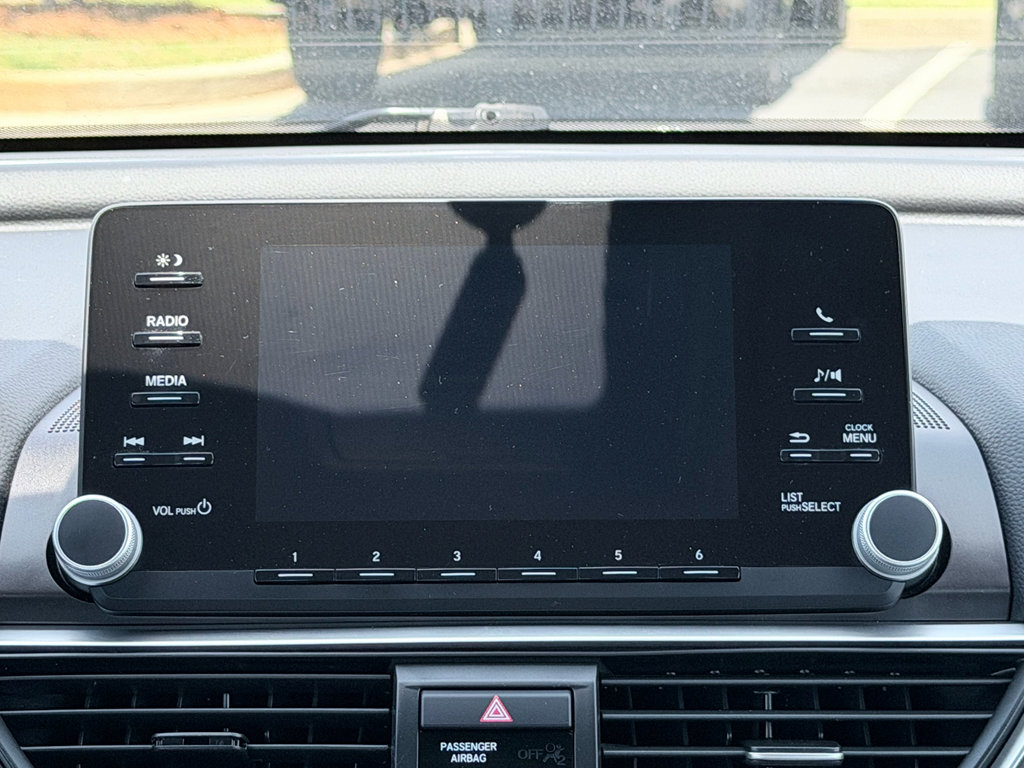 Used 2018 Honda Accord LX image 17