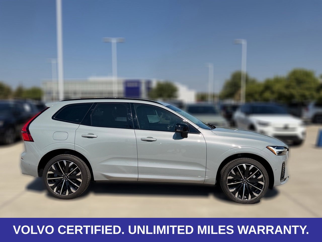 Certified 2026 Volvo XC60 B5 Ultra AWD/4WD image 7