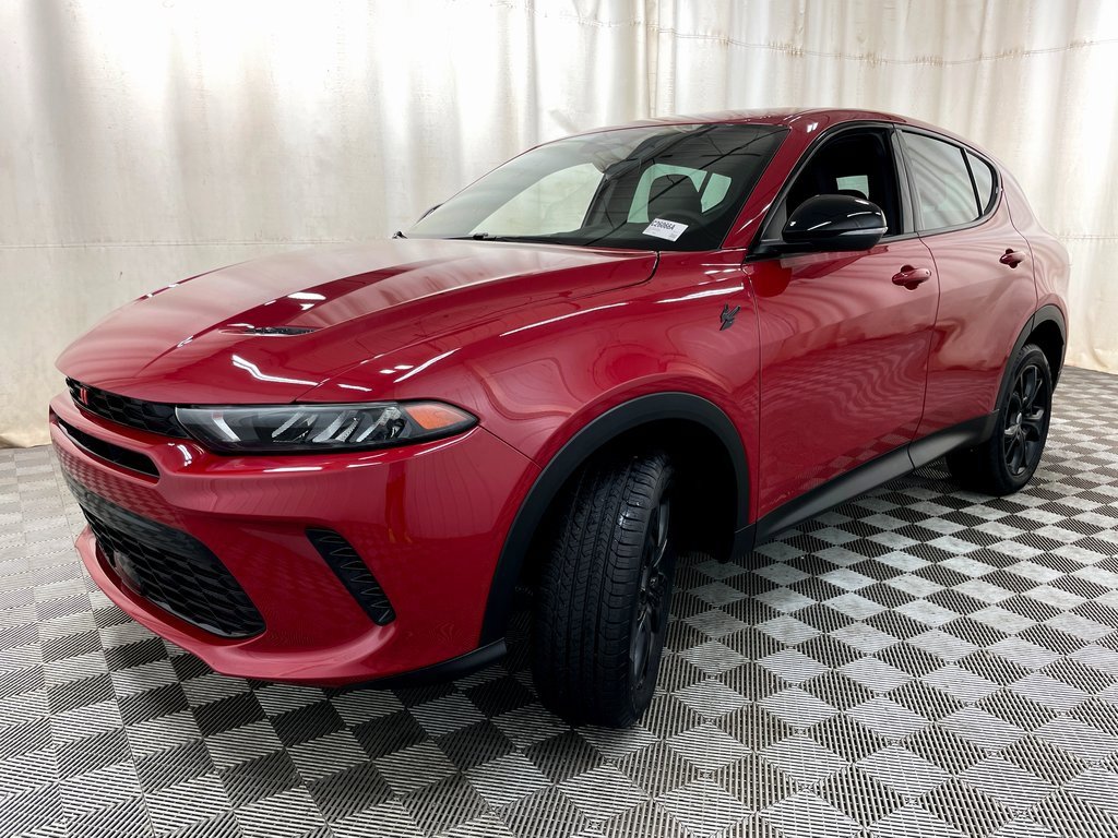 Used 2024 Dodge Hornet GT w/ GT Blacktop Package image 11