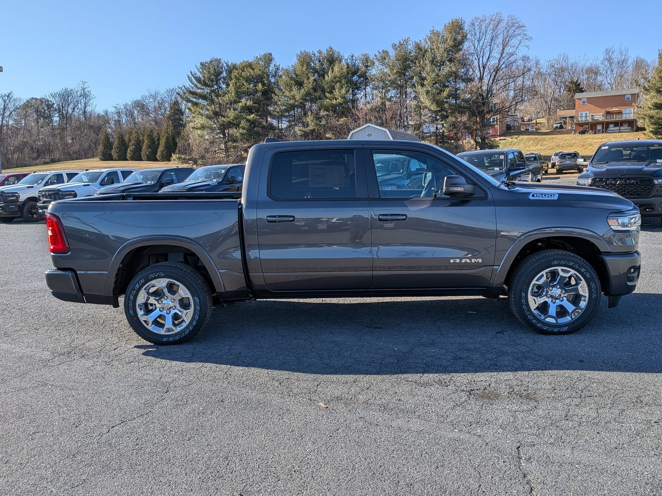 New 2026 RAM 1500 4x4 Crew Cab image 4