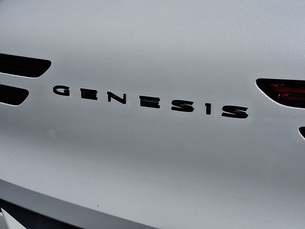 Used 2025 Genesis Electrified GV70 AWD/4WD image 24