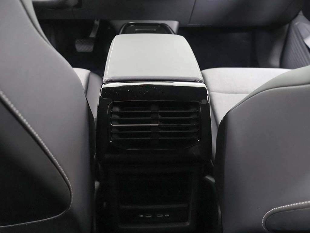 Used 2024 Volkswagen ID.4 2WD image 45