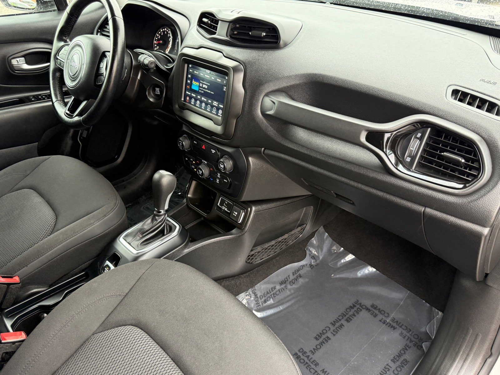 Used 2020 Jeep Renegade Altitude image 28