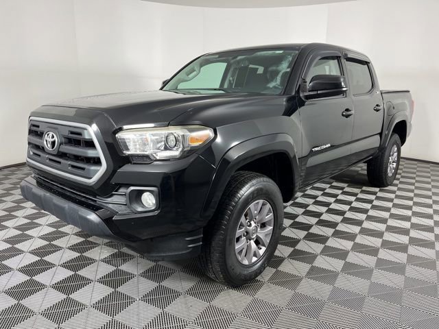Used 2017 Toyota Tacoma SR5 image 5