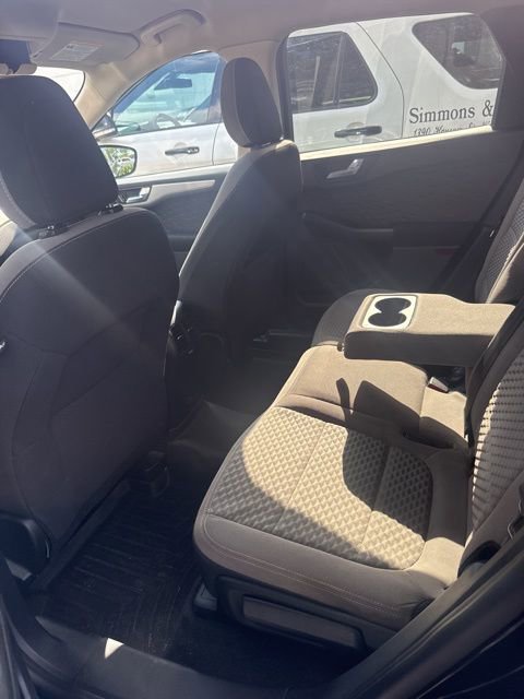 Used 2020 Ford Escape SE image 5