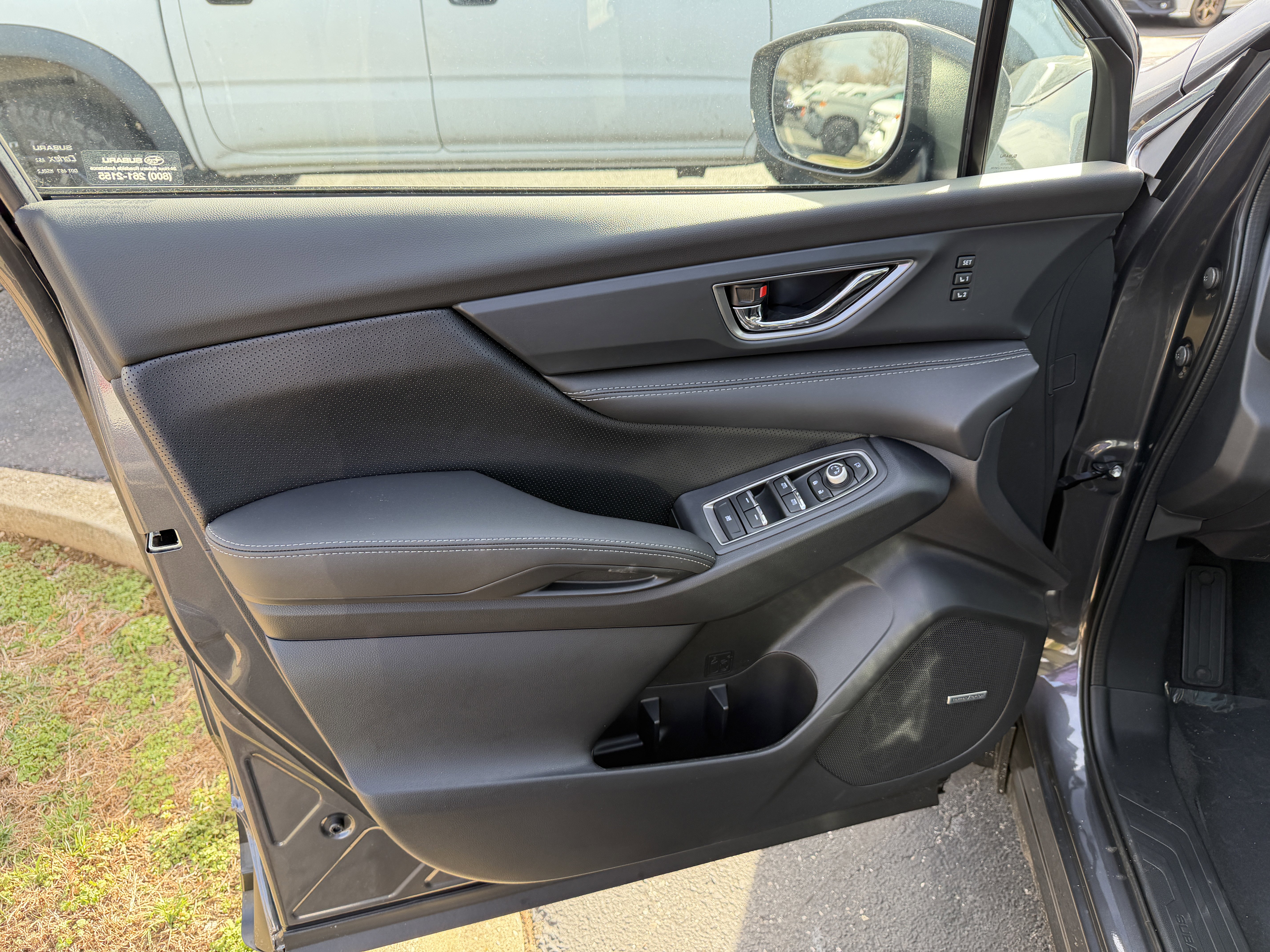 New 2026 Subaru Ascent Limited image 9