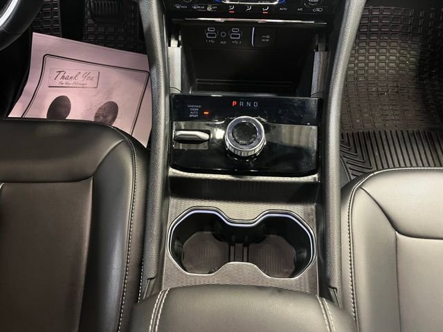 Used 2025 Jeep Grand Cherokee Limited w/ Trailer Tow Package image 24