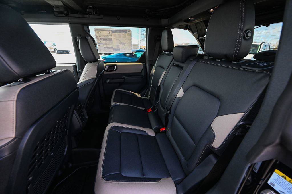 New 2026 Ford Bronco Big Bend w/ Black Diamond Package AWD/4WD image 18