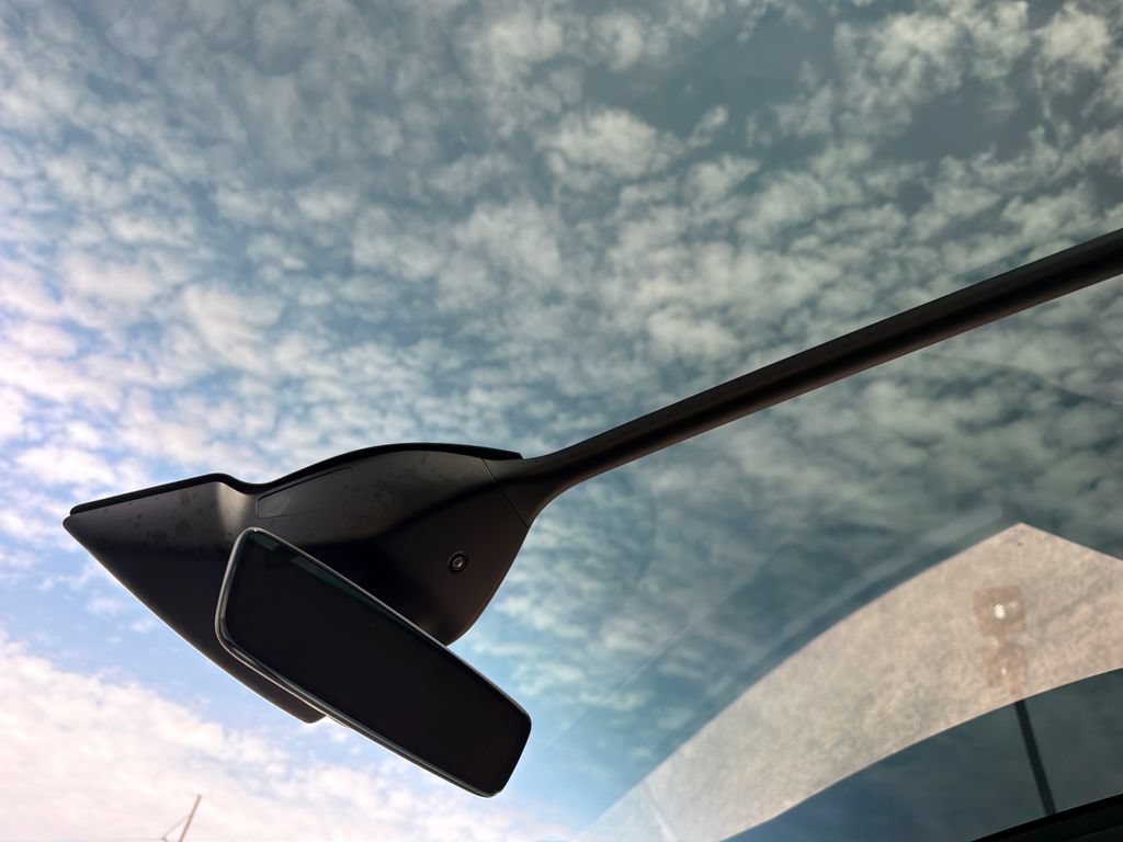 Used 2023 Tesla Model X AWD/4WD image 34