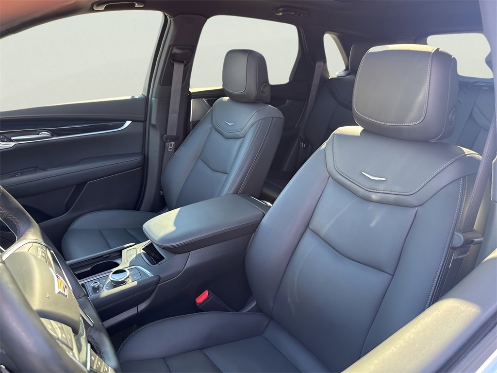 Certified 2025 Cadillac XT5 Premium Luxury image 14