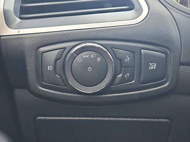Used 2024 Ford Edge SEL AWD/4WD image 17