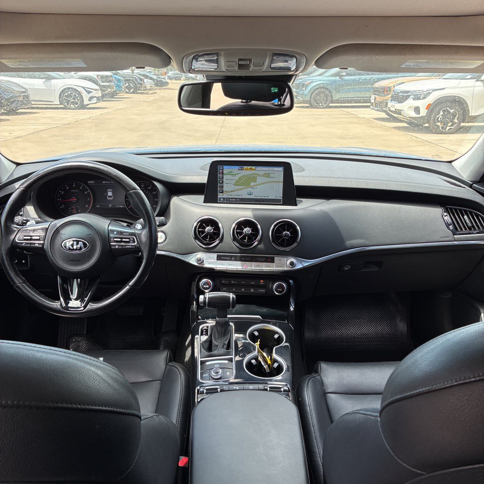 Used 2018 Kia Stinger Premium RWD image 8