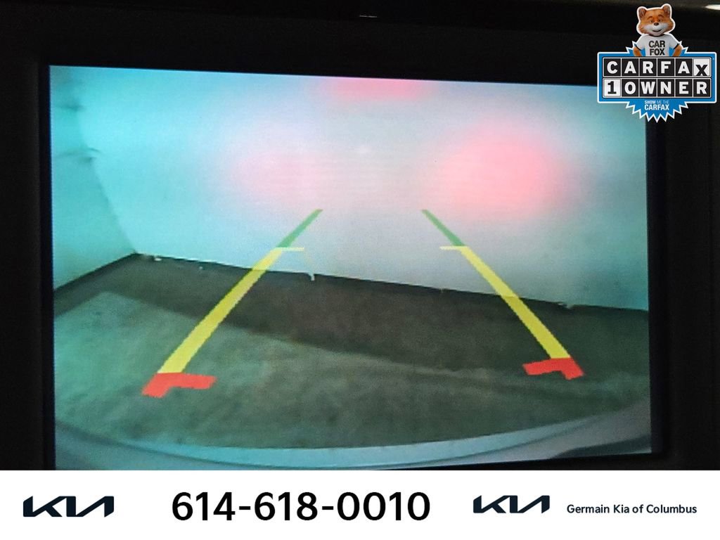 Used 2023 Chrysler Voyager LX image 33