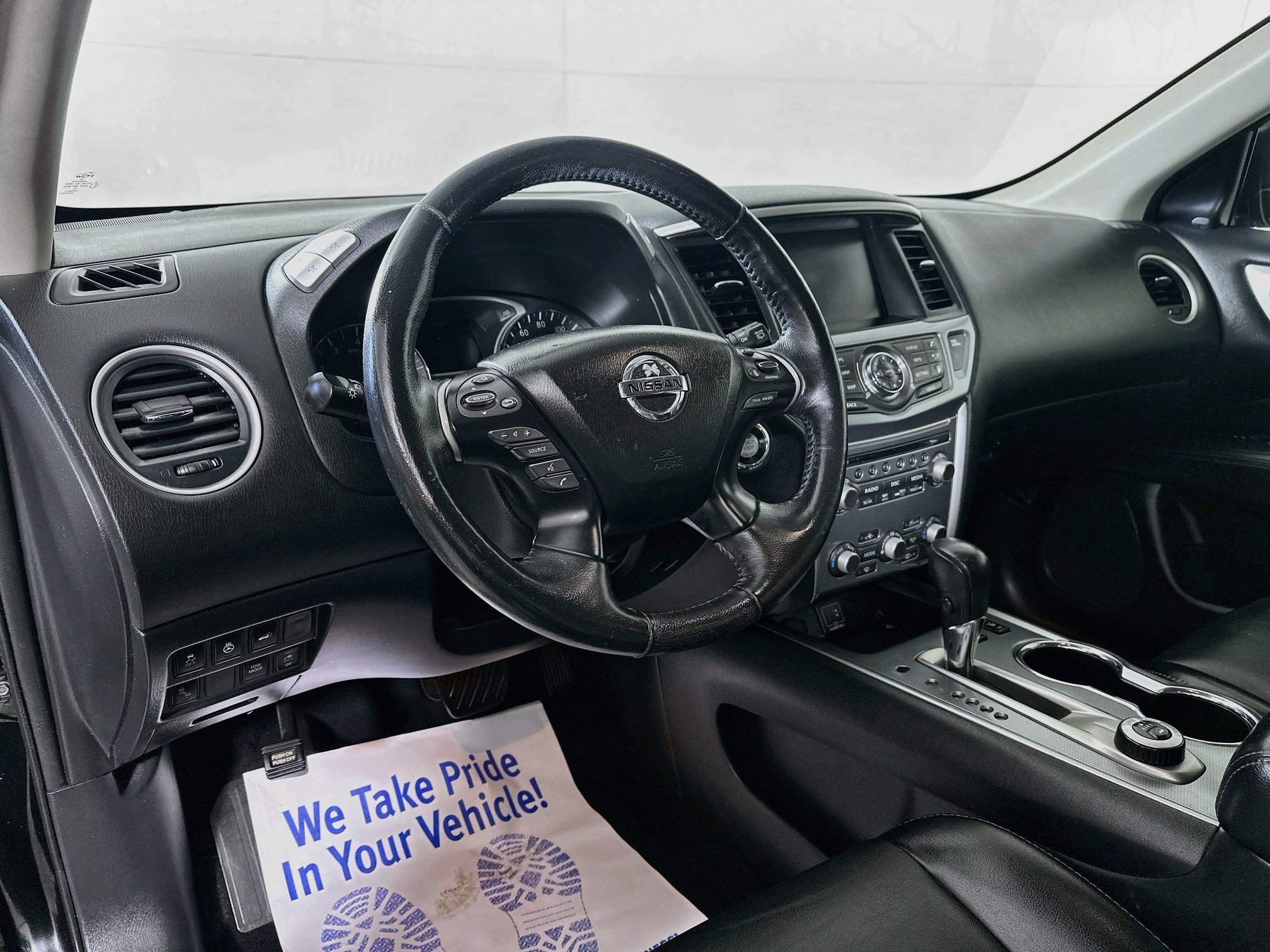 Used 2019 Nissan Pathfinder SL AWD/4WD image 9