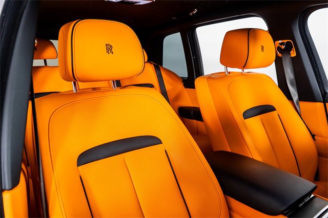 Used 2023 Rolls-Royce Cullinan image 28