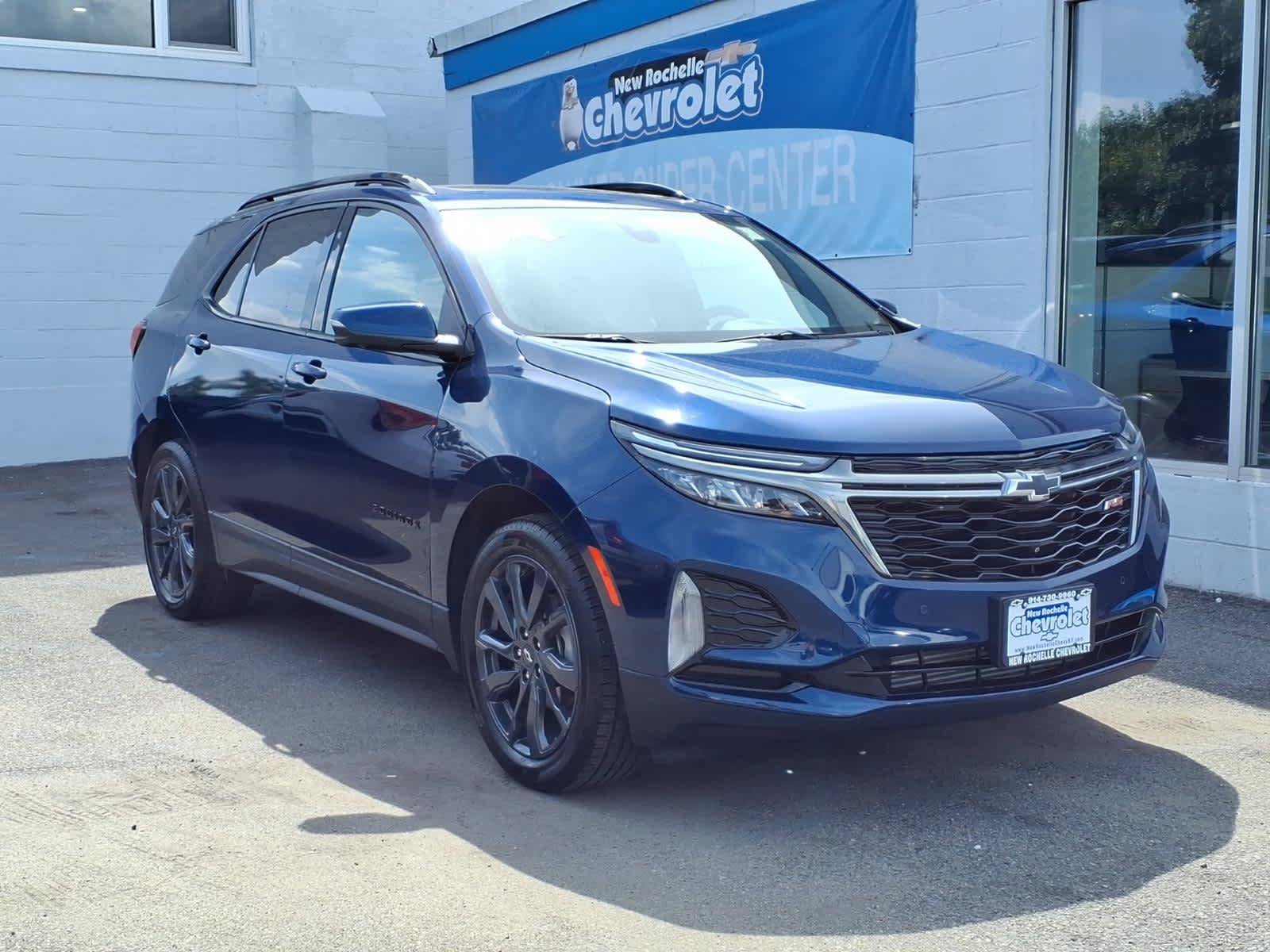 Used 2022 Chevrolet Equinox RS w/ RS Leather Package AWD/4WD image 1