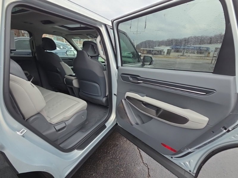 New 2026 Kia EV9 Wind image 20