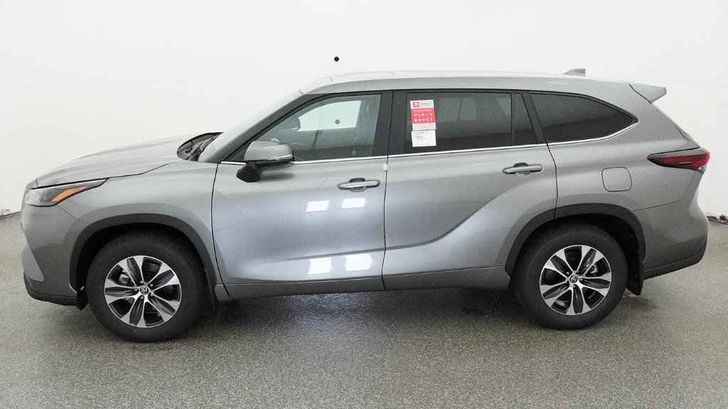New 2026 Toyota Highlander XLE AWD/4WD image 17