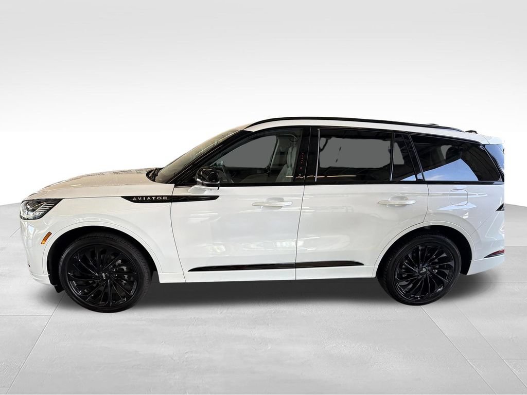 New 2026 Lincoln Aviator Reserve AWD/4WD image 2