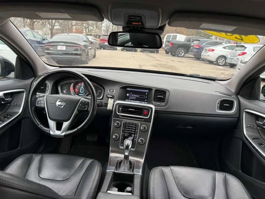 Used 2014 Volvo S60 T5 image 21