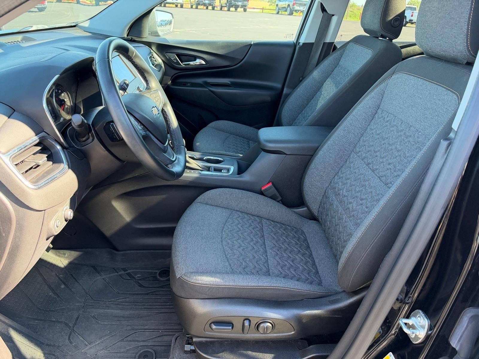 Used 2024 Chevrolet Equinox LT w/ LPO, Floor Liner Package AWD/4WD image 6