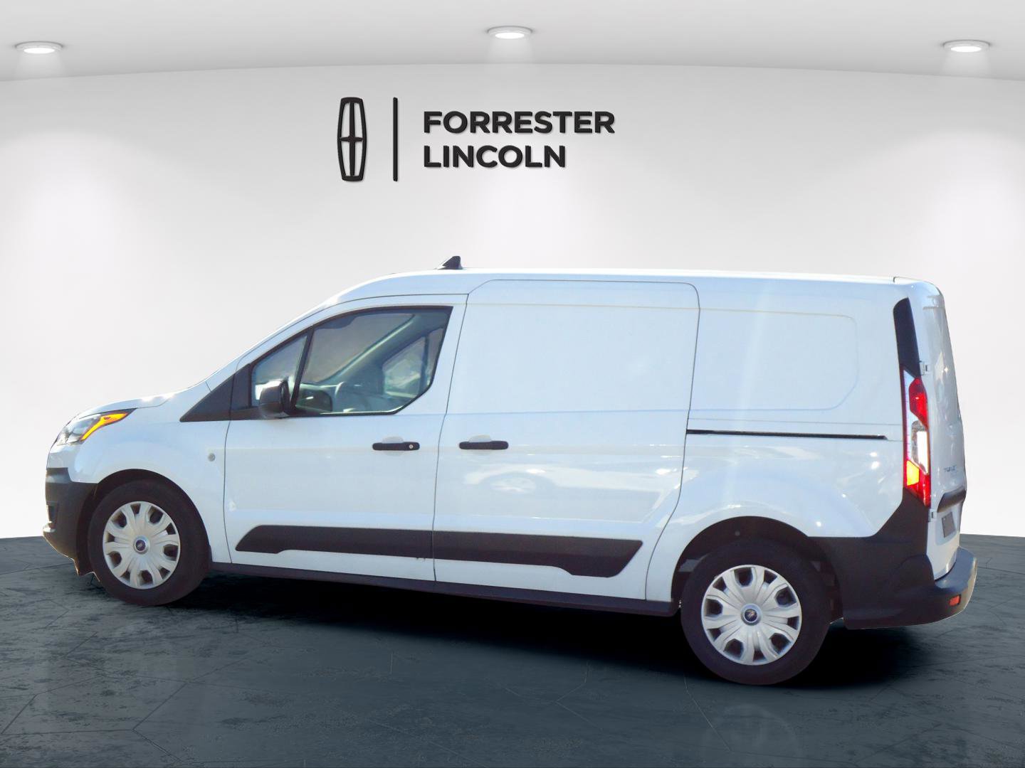 Used 2023 Ford Transit Connect XL image 6