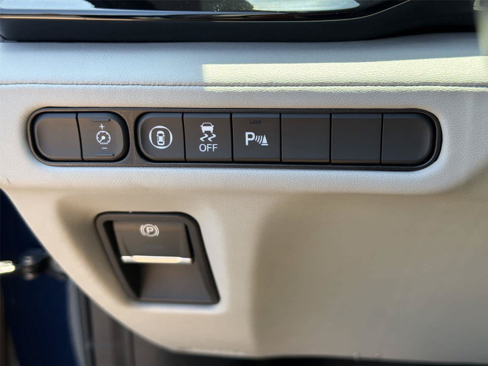 Used 2024 Acura MDX FWD w/ Technology Package image 39