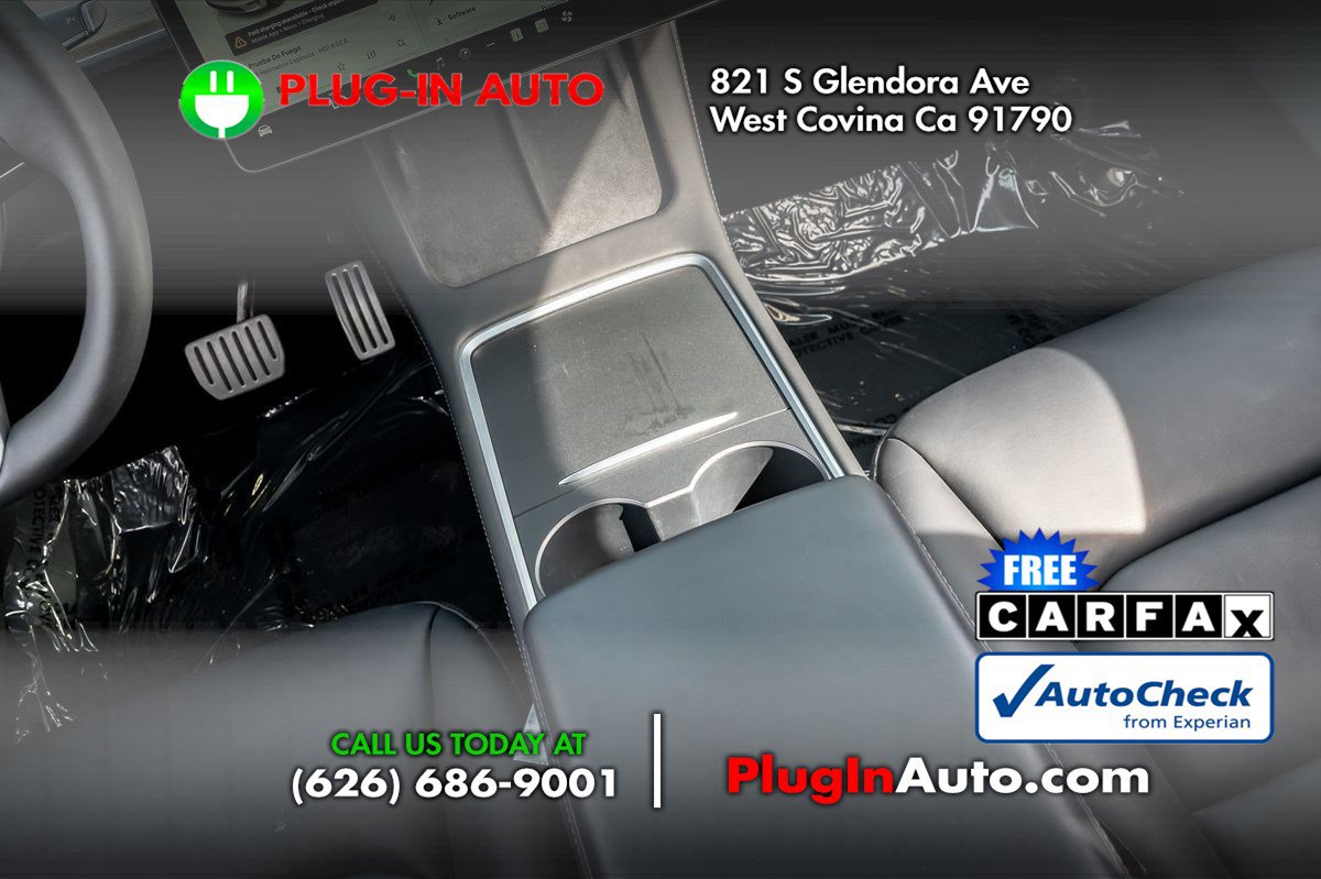 Used 2023 Tesla Model Y Performance image 17