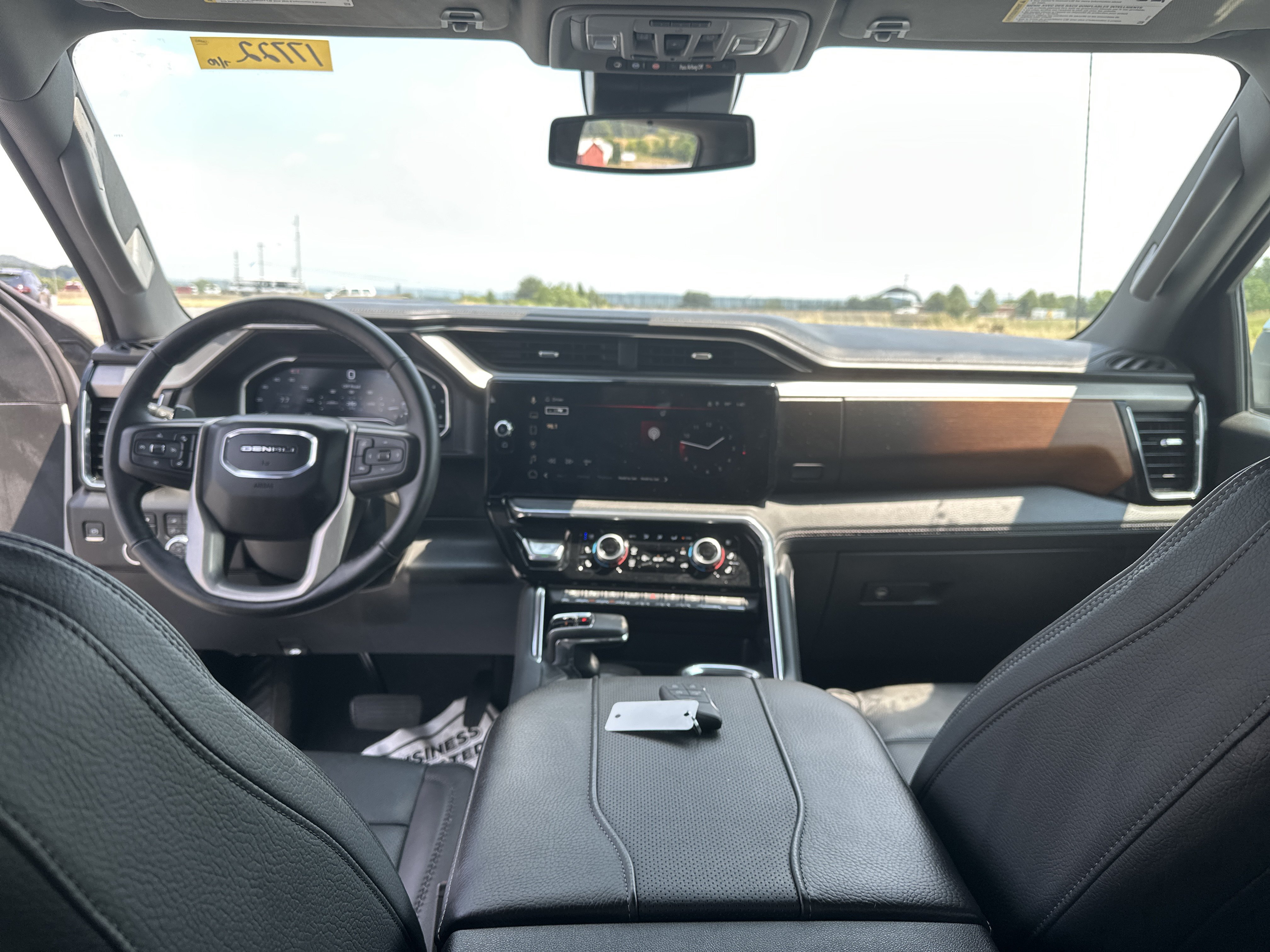 Used 2024 GMC Sierra 1500 Denali AWD/4WD image 15