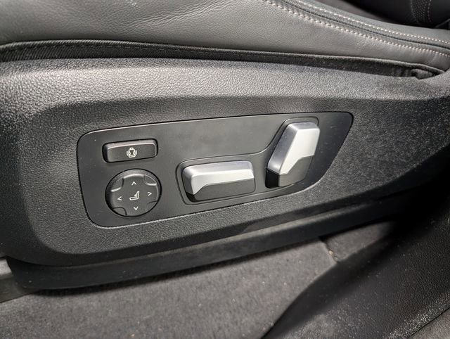 Used 2025 BMW X5 xDrive50e w/ M Sport Package image 10