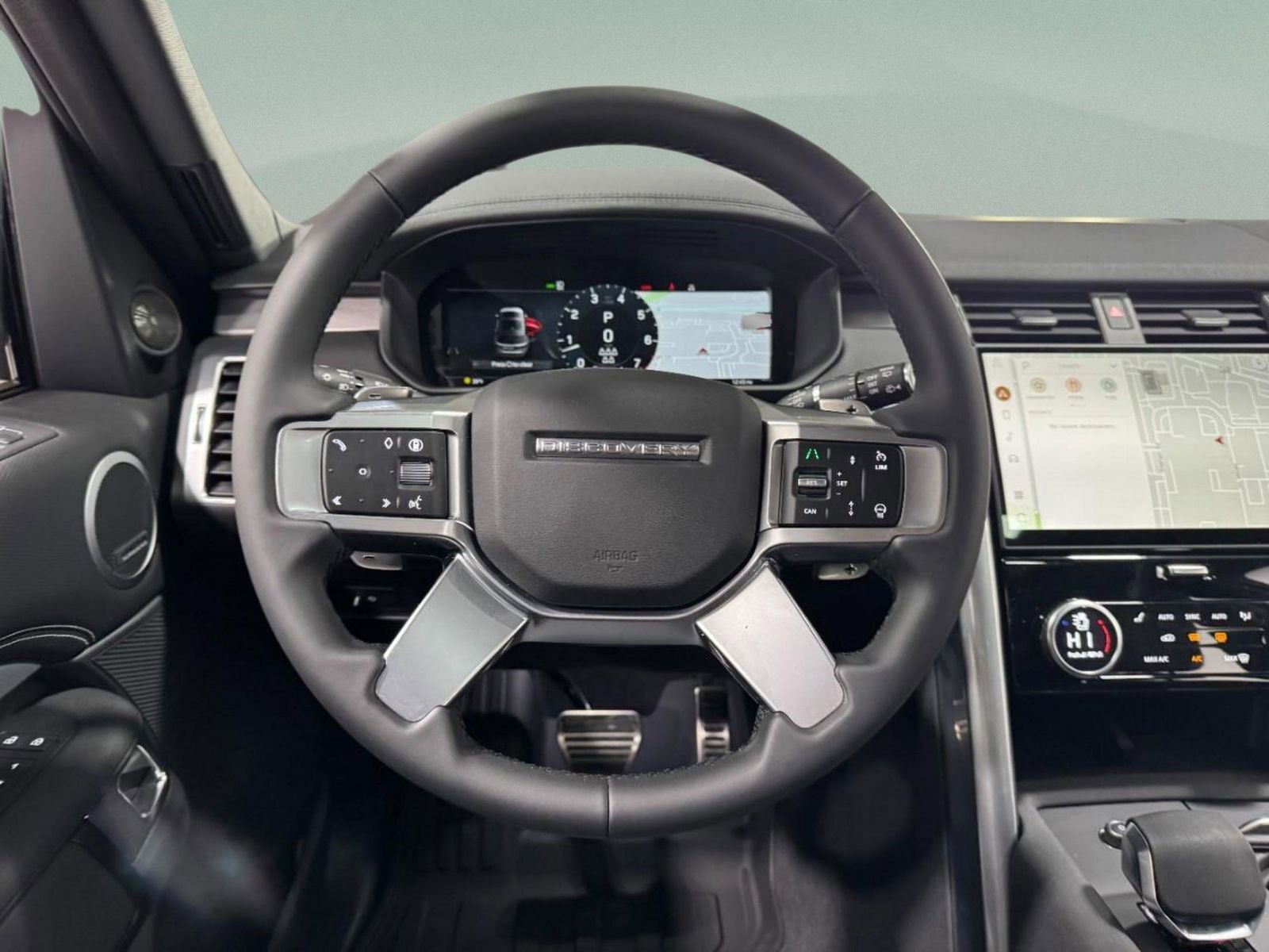 New 2026 Land Rover Discovery Dynamic SE image 13