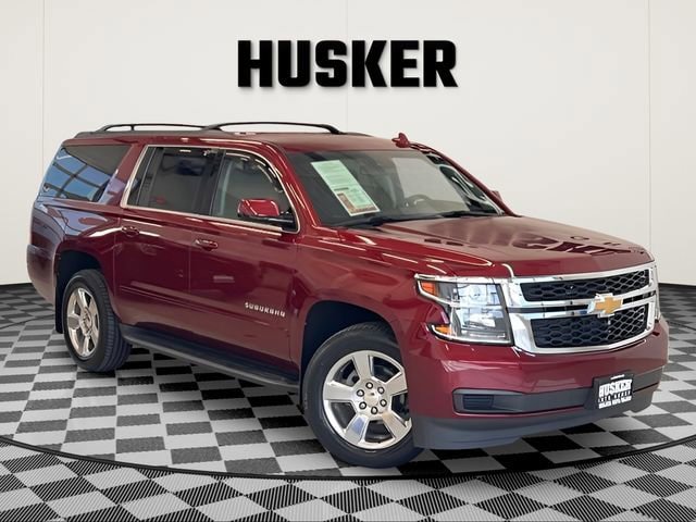 Used 2018 Chevrolet Suburban LS w/ All-Season Package image 1