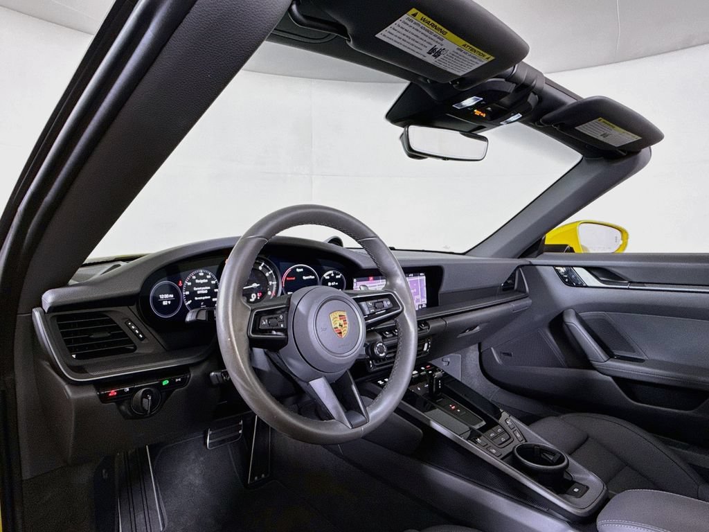Used 2021 Porsche 911 Carrera RWD image 11