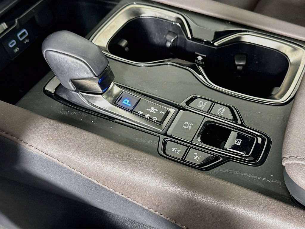 Certified 2025 Lexus RX 450h AWD w/ Convenience Package image 17