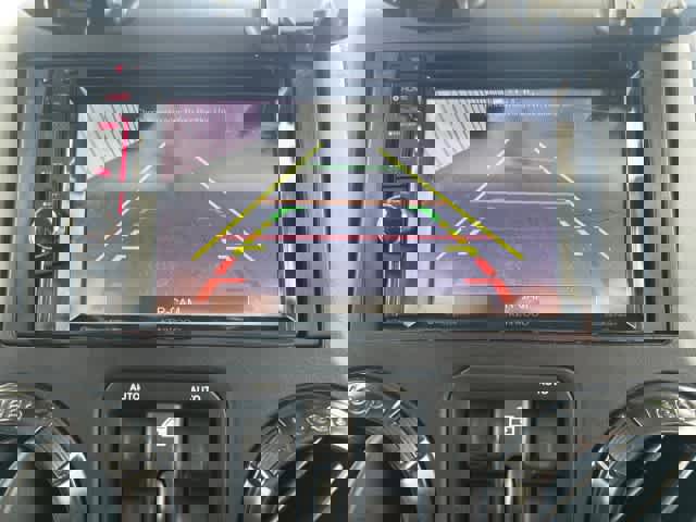 Used 2018 Jeep Wrangler Unlimited Rubicon image 35