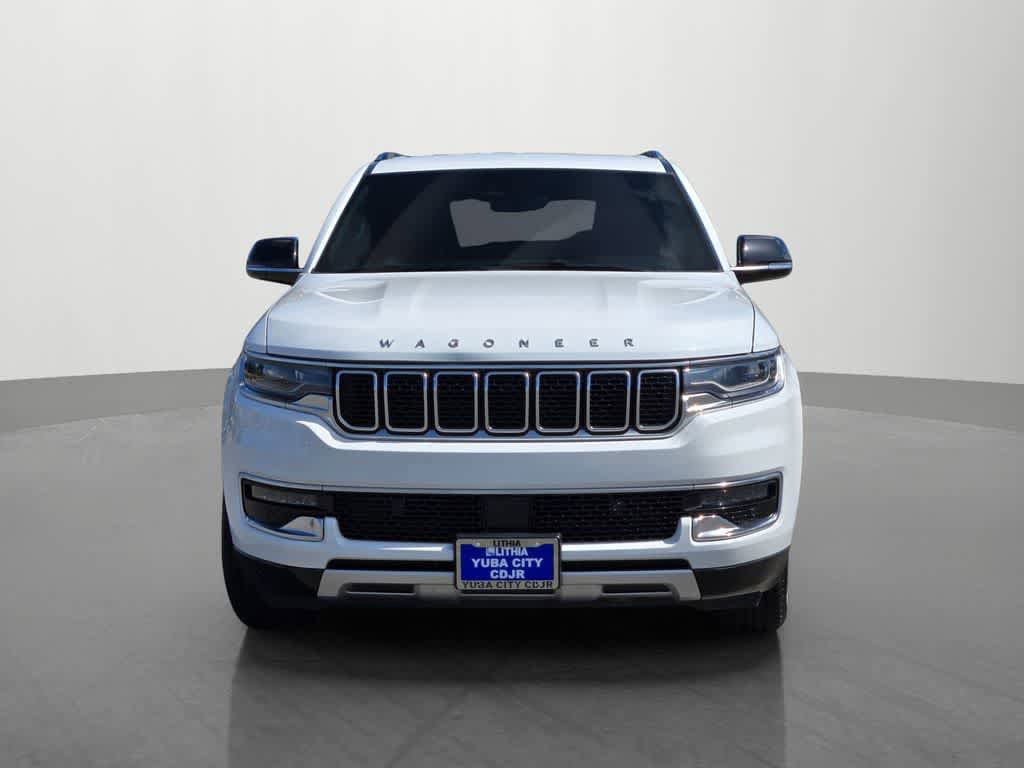 Used 2024 Jeep Wagoneer L Series II RWD image 2