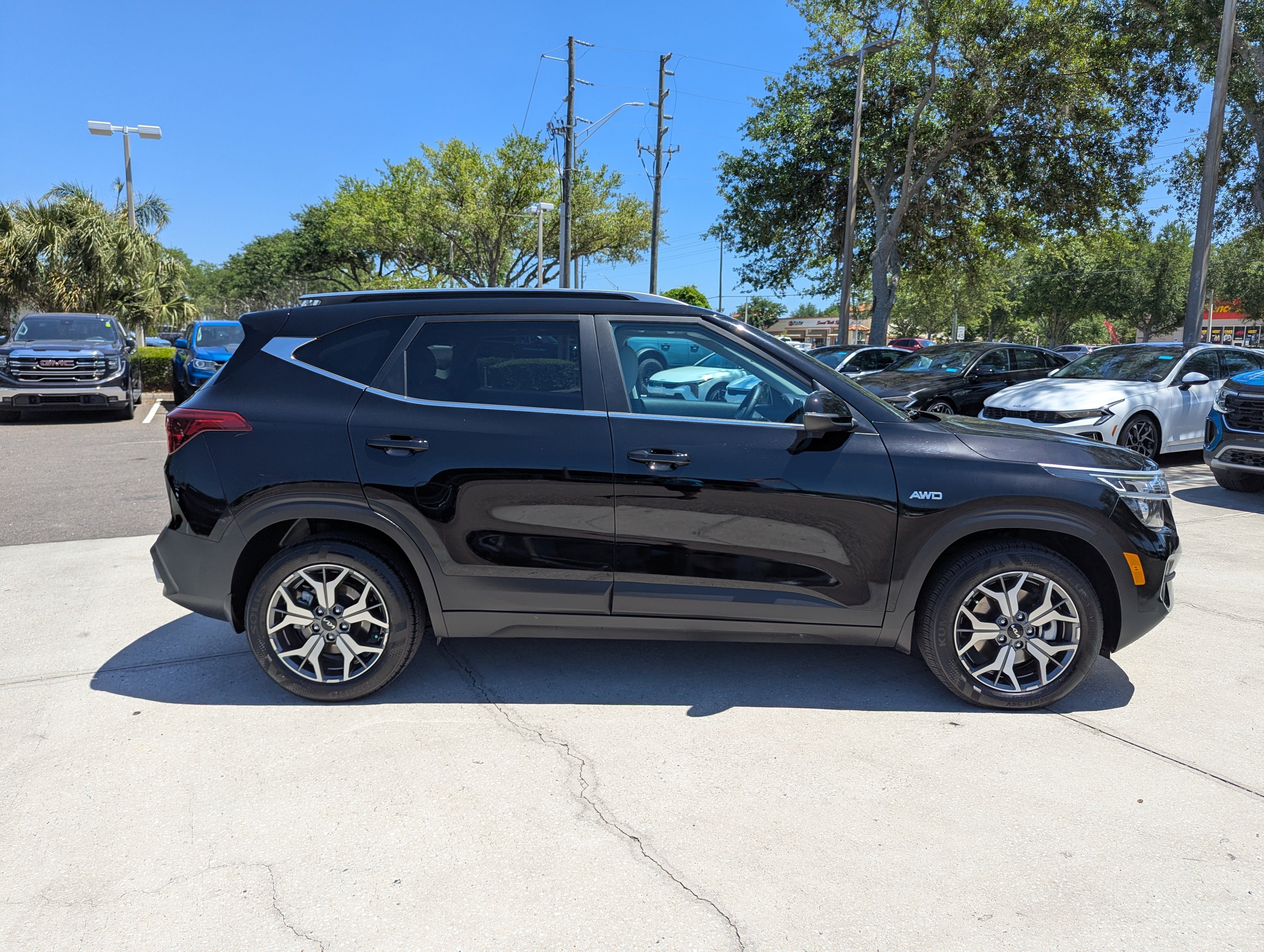 Certified 2022 Kia Seltos EX AWD/4WD image 9